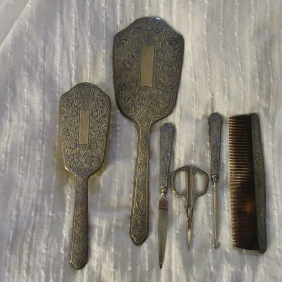 Vintage 1920s sterling 6 piece vanity/dresser set - Picture 2 of 11